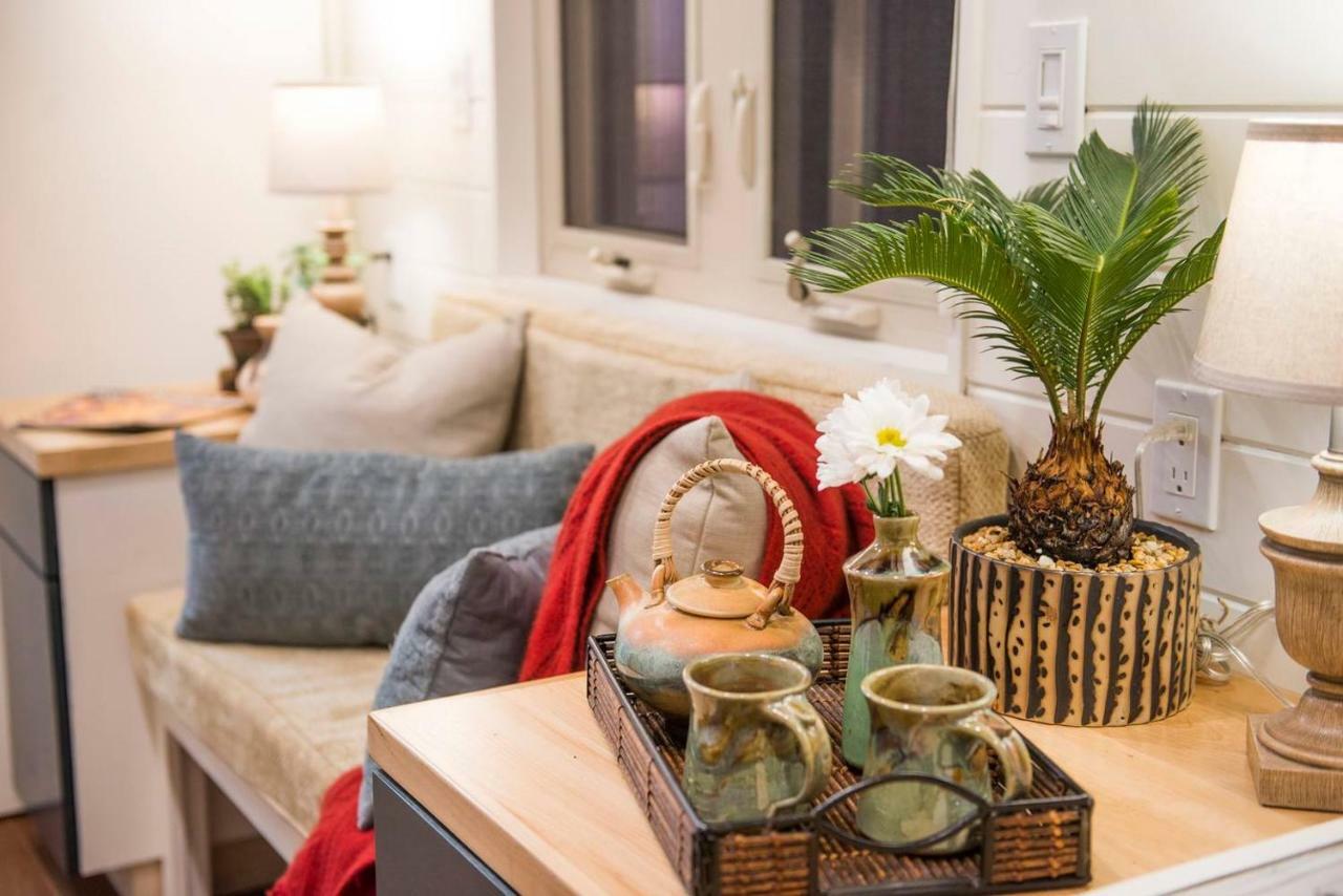 Вилла Montana Escape Elegant Tiny House In Waco Near Magnolia Экстерьер фото