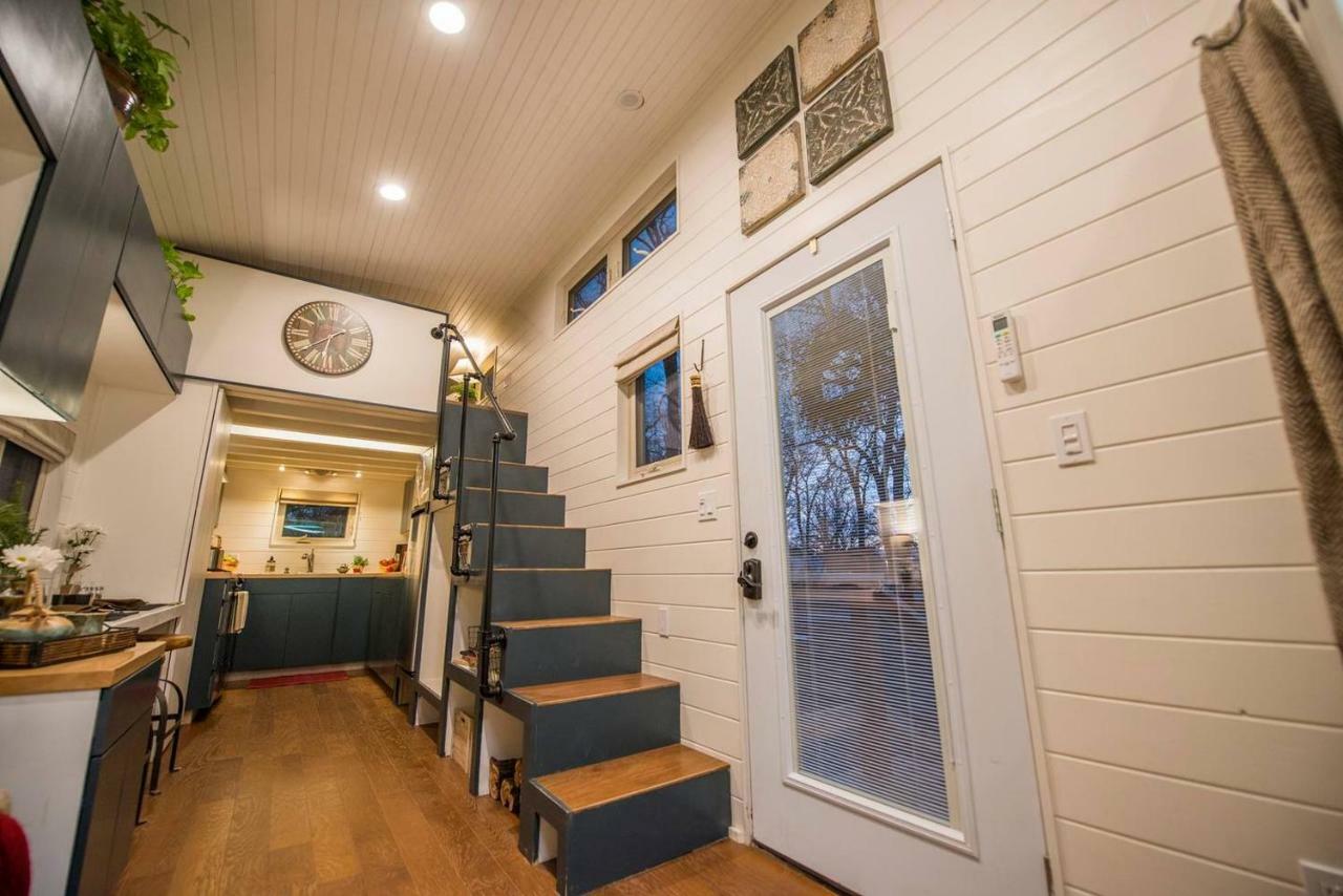 Вилла Montana Escape Elegant Tiny House In Waco Near Magnolia Экстерьер фото