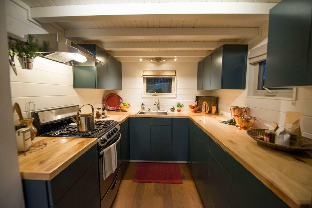 Вилла Montana Escape Elegant Tiny House In Waco Near Magnolia Экстерьер фото